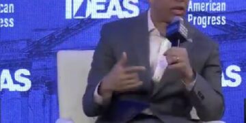 Video: House Minority Leader Hakeem Jeffries Vows, After “egregious decision by [SCOVA]”, to Restore 10D-1R Map in Virginia “in advance of 2028”